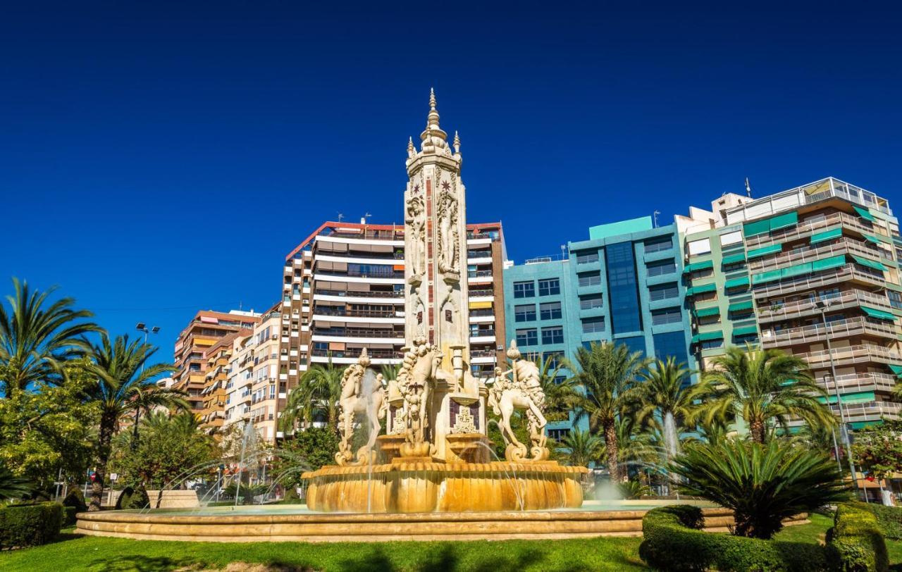 Alicante Colorful Penthouse Center 5C Daire Dış mekan fotoğraf